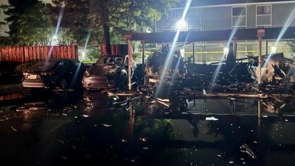Overnight fire at San Jose housing complex damages more than 20 vehicles, carport — CBS Bay Area (KPIX), McAllen Community news